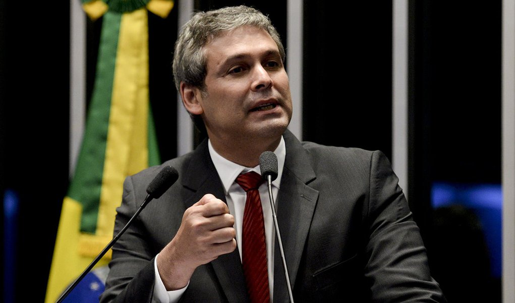 Lindbergh Farias (Foto: Giuliana Miranda) Lindbergh Farias