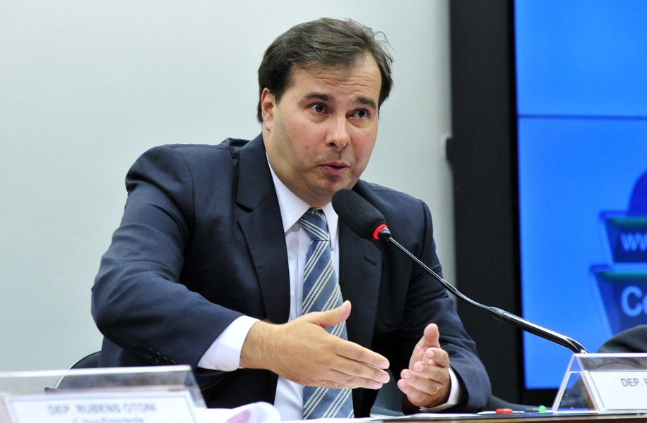O deputado Rodrigo Maia (DEM-RJ) foi eleito para presidente da comissão especial da Reforma Política durante reunião de instalação da comissão (Luis Macedo/Câmara dos Deputados) (Foto: Leonardo Attuch) O deputado Rodrigo Maia (DEM-RJ) foi eleito para presidente da comissão especial da Reforma Política durante reunião de instalação da comissão (Luis Macedo/Câmara dos Deputados)