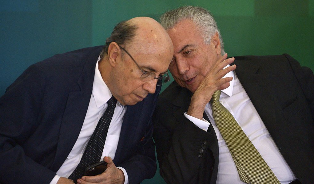 Brasília - O ministro da Fazenda, Henrique Meireles e Michel Temer participam de encontro com representantes da Confederação das Associações Comerciais e Empresariais do Brasil (José Cruz/Agência Brasil) (Foto: Pedro Del Castro) Brasília - O ministro da Fazenda, Henrique Meireles e Michel Temer participam de encontro com representantes da Confederação das Associações Comerciais e Empresariais do Brasil (José Cruz/Agência Brasil)