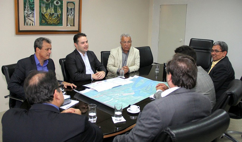 Governadores e equipe debateram viabilidade de uma outra ponte que ligue Alagoas e Sergipe. Fotos: Adailson Calheiros e Neno Canuto (Foto: Voney Malta) Governadores e equipe debateram viabilidade de uma outra ponte que ligue Alagoas e Sergipe. Fotos: Adailson Calheiros e Neno Canuto