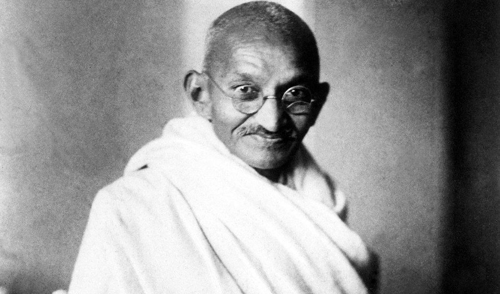 (GERMANY OUT) Mahatma Gandhi (Mohandas Gandhi) )(1869-1948). Hindu nationalist and spiritual leader. Photgraphed in London in 1931. (Photo by R�he/ullstein bild via Getty Images) (Foto: Leonardo Boff) (GERMANY OUT) Mahatma Gandhi (Mohandas Gandhi) )(1869-1948). Hindu nationalist and spiritual leader. Photgraphed in London in 1931. (Photo by R�he/ullstein bild via Getty Images)