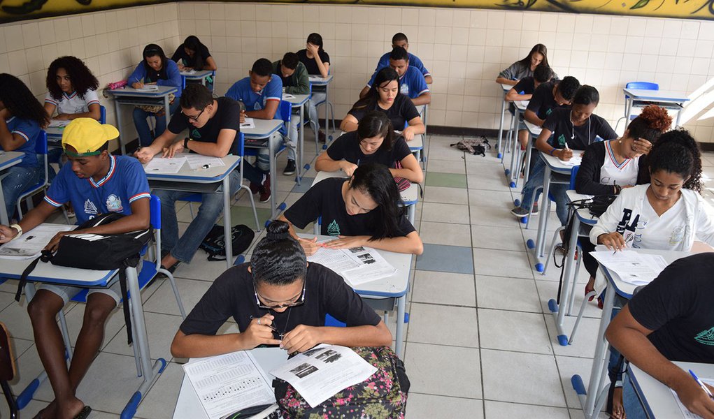 sala de aula
ensino medio
escola (Foto: Chico Vigilante) sala de aula
ensino medio
escola