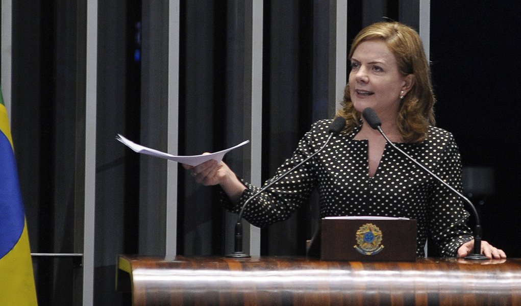 Plenário do Senado Federal durante sessão deliberativa extraordinária. Em discurso, senadora Gleisi Hoffmann (PT-PR). Foto: Waldemir Barreto/Agência Senado (Foto: Gleisi Hoffmann) Plenário do Senado Federal durante sessão deliberativa extraordinária. Em discurso, senadora Gleisi Hoffmann (PT-PR). Foto: Waldemir Barreto/Agência Senado