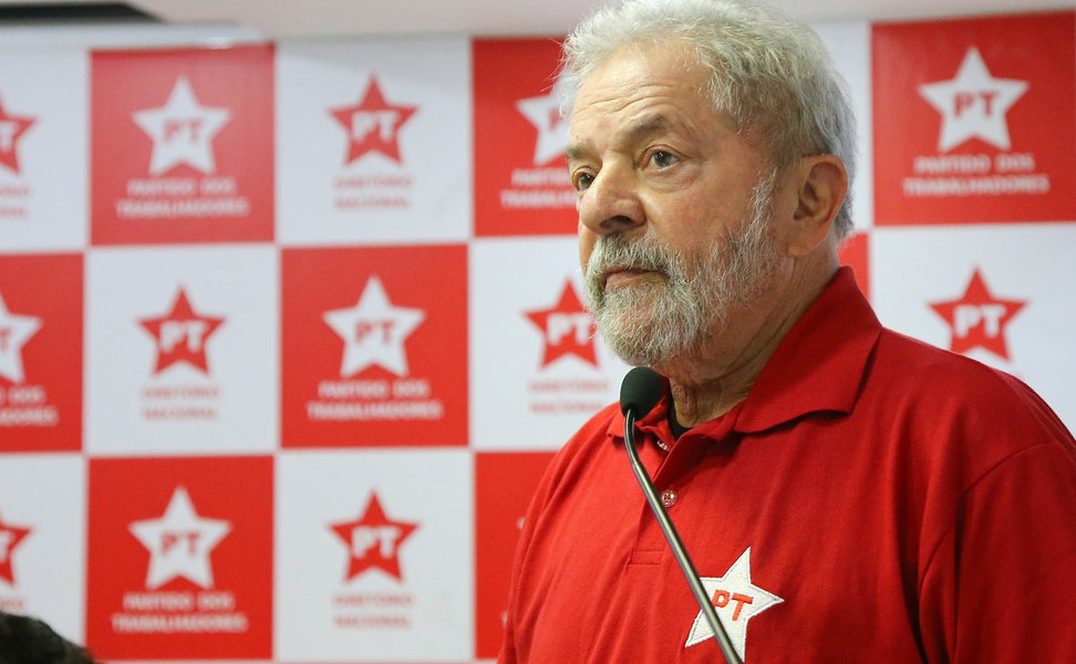 02/09/2016- São Paulo- SP, Brasil- O ex-presidente Lula partica da Reunião da Executiva Nacional do Partido dos Trabalhadores (PT) em São Paulo. Foto: Ricardo Stuckert / Instituto Lula (Foto: Marcelo Uchoa) www.brasil247.com - 02/09/2016- São Paulo- SP, Brasil- O ex-presidente Lula partica da Reunião da Executiva Nacional do Partido dos Trabalhadores (PT) em São Paulo. Foto: Ricardo Stuckert / Instituto Lula