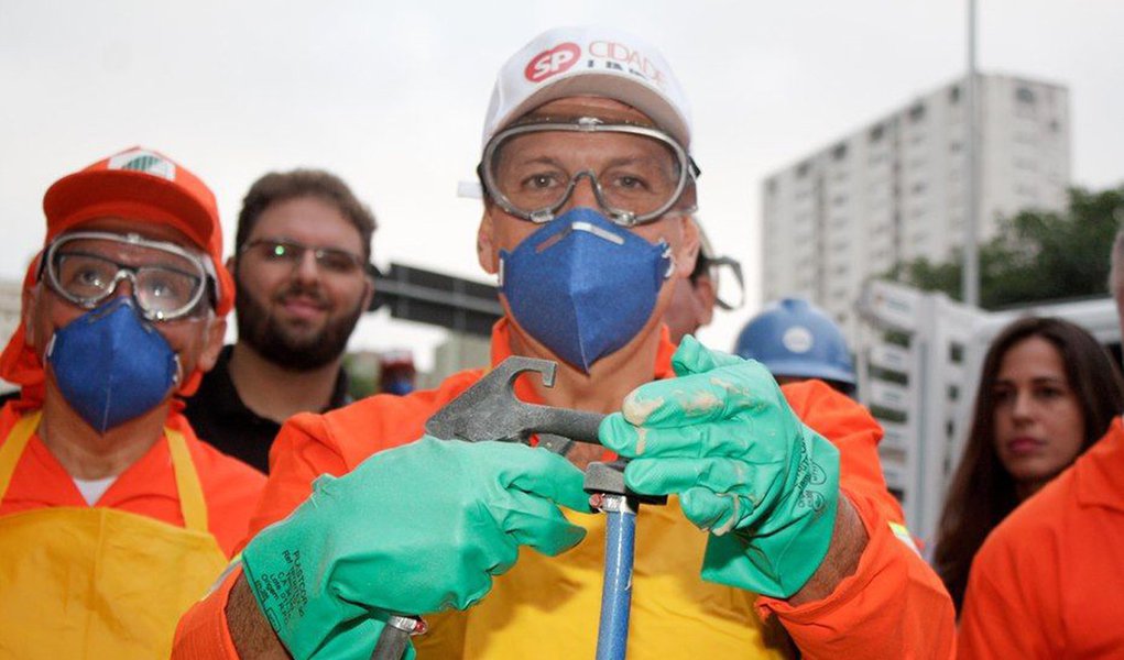 Doria participou neste sábado de mais uma ação da Operação Cidade Linda (Foto: Paulo Emílio) Doria participou neste sábado de mais uma ação da Operação Cidade Linda