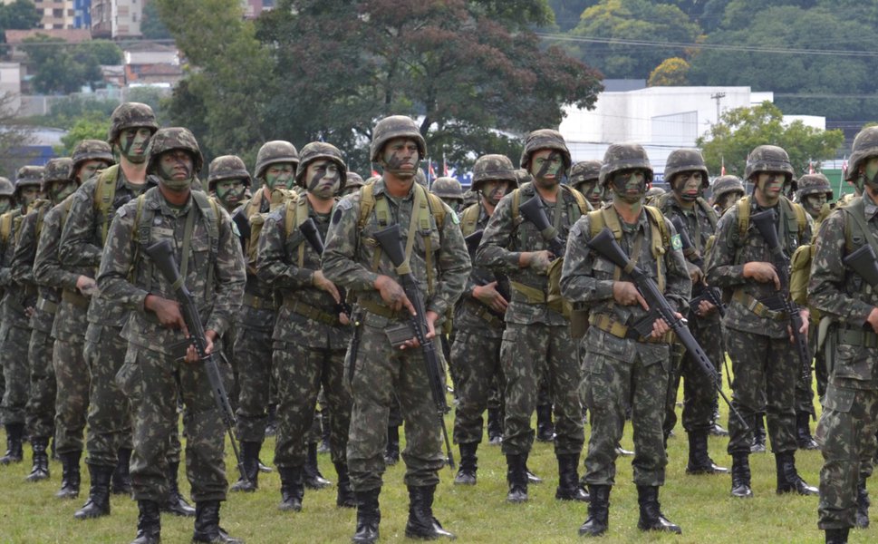 Exército brasileiro (Foto: Paulo Emílio) Exército brasileiro