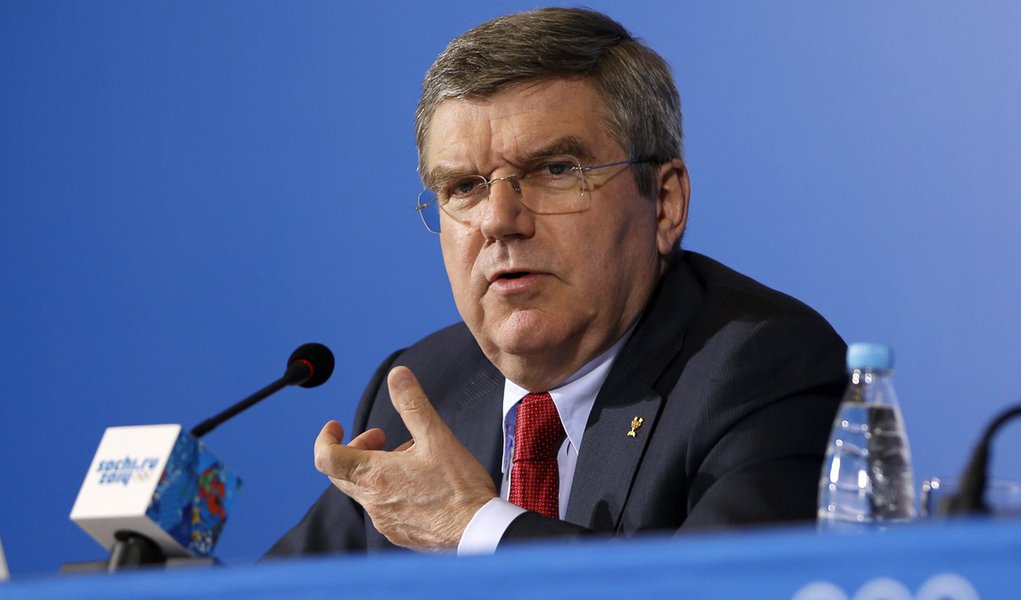 International Olympic Committee President Thomas Bach answers a question during a news conference at the 2014 Winter Olympics, Sunday, Feb. 23, 2014, in Sochi, Russia. (AP Photo/Morry Gash) (Foto: Paulo Emílio) International Olympic Committee President Thomas Bach answers a question during a news conference at the 2014 Winter Olympics, Sunday, Feb. 23, 2014, in Sochi, Russia. (AP Photo/Morry Gash)