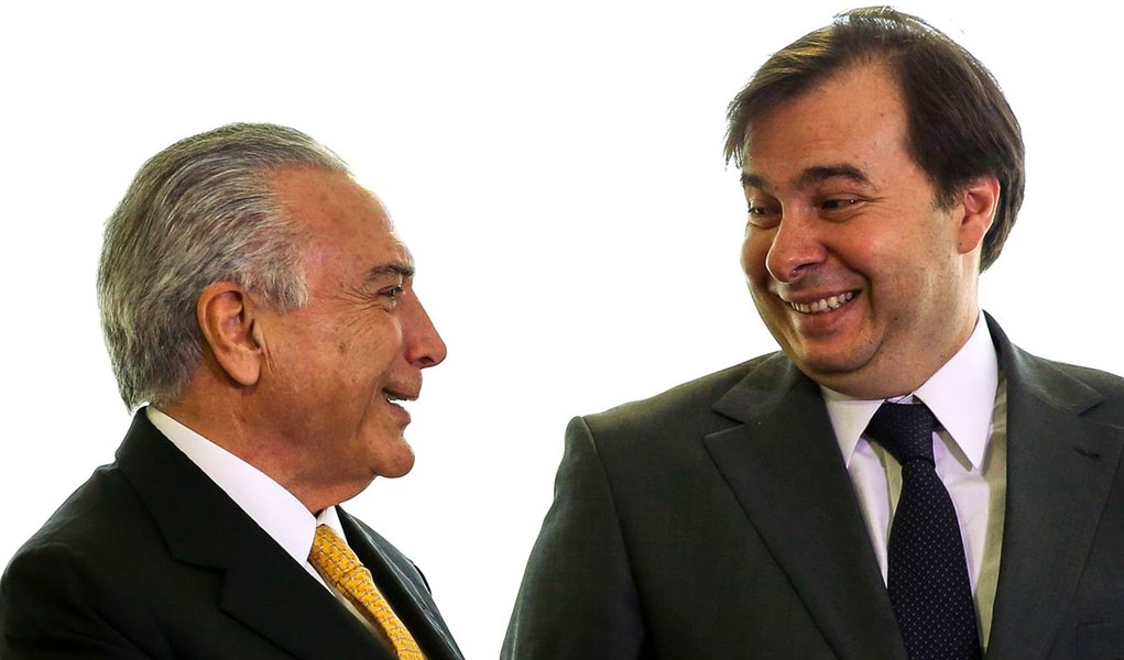 Bras�lia, DF, Brasil: O Presidente interino, Michel Temer, recebe, em seu gabinete, os presidentes do Senado, Renan Calheiros, o presidente da C�mara, Rodrigo Maia, e o l�der do governo na C�mara, Andr� Moura. (Foto: Marcelo Camargo/Ag�ncia Brasil) (Foto: Igor Felippe Santos) www.brasil247.com - Bras�lia, DF, Brasil: O Presidente interino, Michel Temer, recebe, em seu gabinete, os presidentes do Senado, Renan Calheiros, o presidente da C�mara, Rodrigo Maia, e o l�der do governo na C�mara, Andr� Moura. (Foto: Marcelo Camargo/Ag�ncia Brasil)