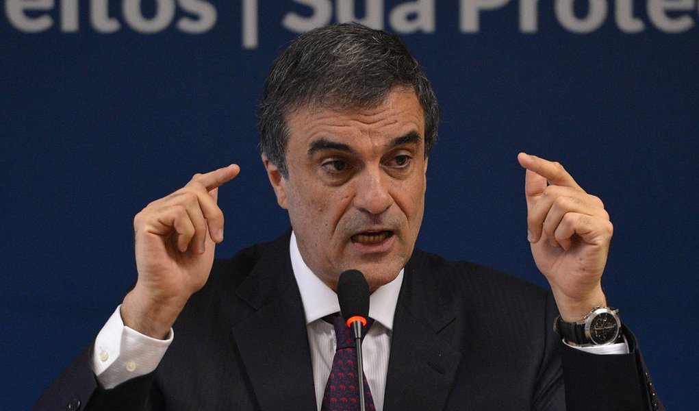 O ministro da Justiça, José Eduardo Cardozo fala em coletiva sobre a redução da maioridade penal (José Cruz/Agência Brasil) (Foto: José Barbacena) O ministro da Justiça, José Eduardo Cardozo fala em coletiva sobre a redução da maioridade penal (José Cruz/Agência Brasil)