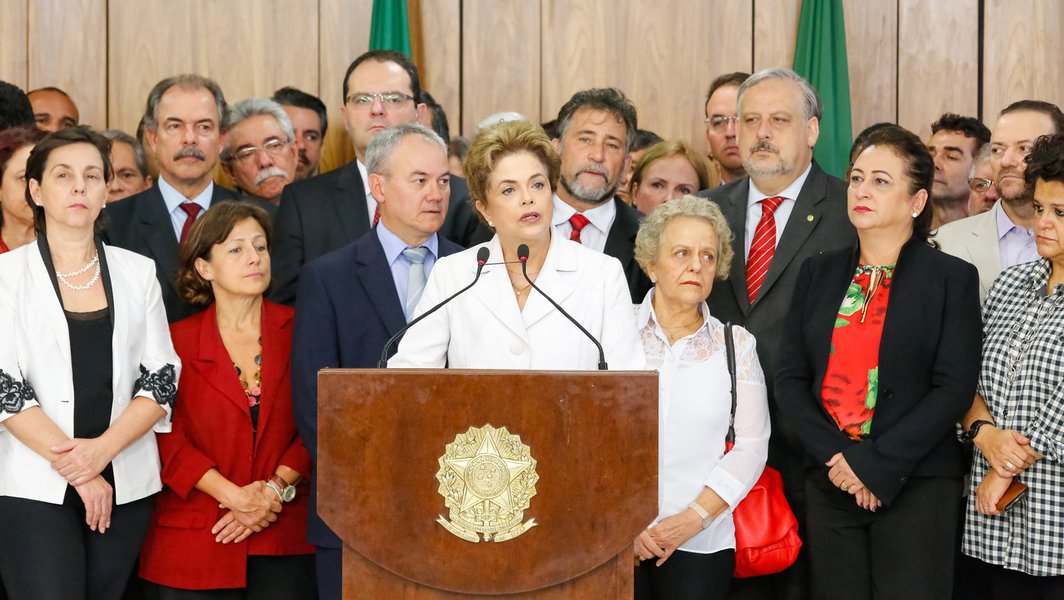 Brasília - DF, 11/05/2016. Presidenta Dilma Rousseff durante declaração à imprensa. Foto: Roberto Stuckert Filho/PR (Foto: Marilza De Melo Foucher) Brasília - DF, 11/05/2016. Presidenta Dilma Rousseff durante declaração à imprensa. Foto: Roberto Stuckert Filho/PR