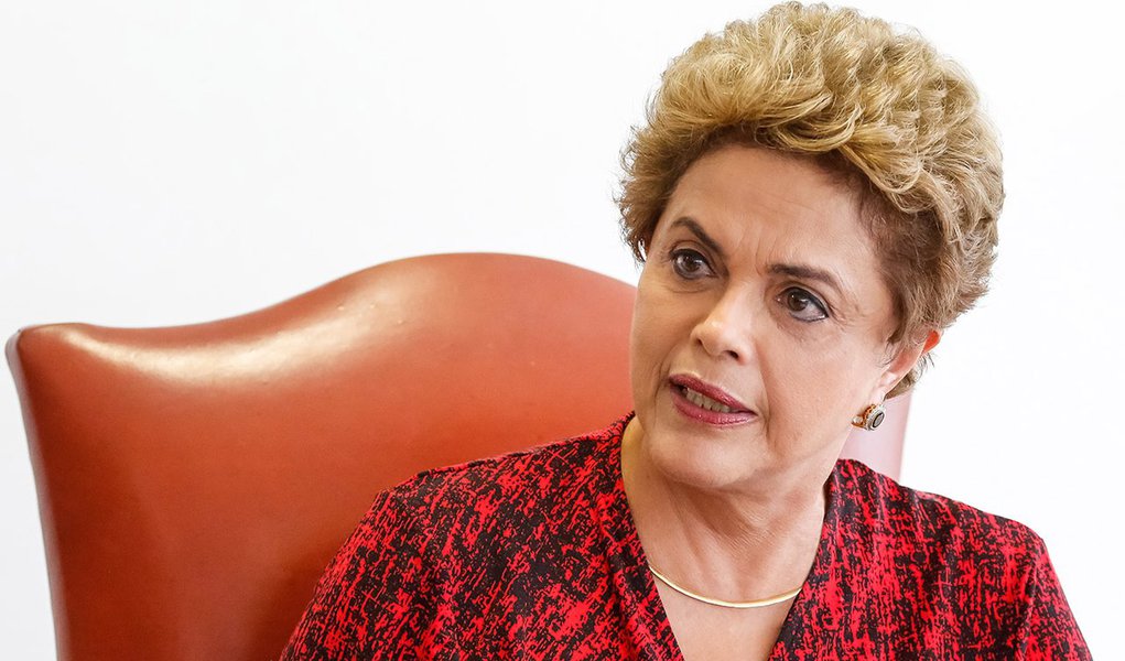 Brasília - DF, 24/03/2016. Presidenta Dilma Rousseff durante entrevista para veículos da imprensa internacional. Foto: Roberto Stuckert Filho/PR (Foto: Aquiles Lins) Brasília - DF, 24/03/2016. Presidenta Dilma Rousseff durante entrevista para veículos da imprensa internacional. Foto: Roberto Stuckert Filho/PR