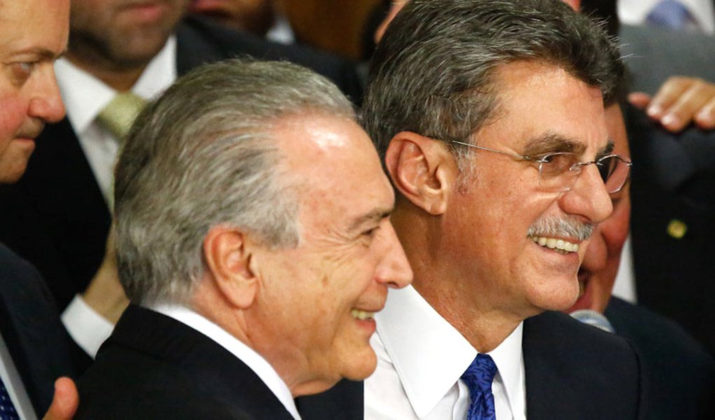 Brasília(DF), 12/05/2016 - Posse dos ministros do governo Michel Temer - Presidente Michel Temer e o Ministro do Planejamento Romero Jucá Foto: Daniel Ferreira/Metrópoles (Foto: Luis Felipe Miguel) Brasília(DF), 12/05/2016 - Posse dos ministros do governo Michel Temer - Presidente Michel Temer e o Ministro do Planejamento Romero Jucá Foto: Daniel Ferreira/Metrópoles