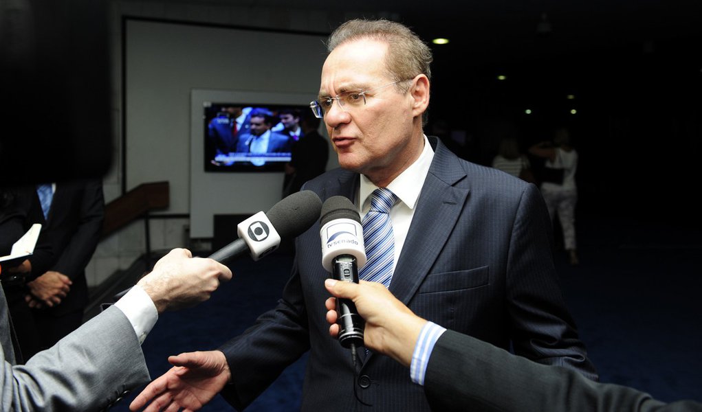 Presidente do Senado Federal, senador Renan Calheiros (PMDB-AL) concede entrevista no Senado. Foto: Jonas Pereira/Agência Senado (Foto: Aquiles Lins) Presidente do Senado Federal, senador Renan Calheiros (PMDB-AL) concede entrevista no Senado. Foto: Jonas Pereira/Agência Senado