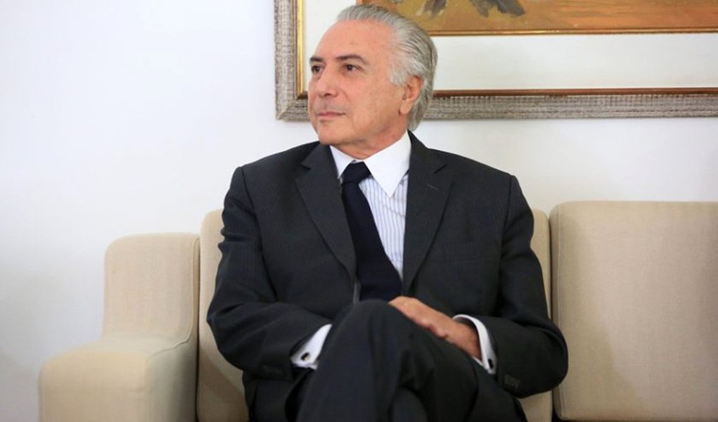 Bras�lia(DF), 27/04/2016 - Michel Temer e A�cio Neves visitam Renan Calheiros - Foto: Michael Melo/Metr�poles (Foto: Davis Sena Filho) Bras�lia(DF), 27/04/2016 - Michel Temer e A�cio Neves visitam Renan Calheiros - Foto: Michael Melo/Metr�poles