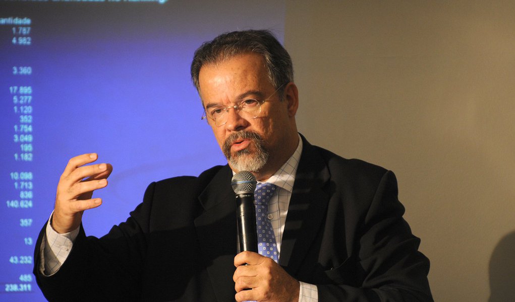Comiss�o d Seguran�a P�blica e Combate ao Crime Organizado Dep. Raul Jugmann fotos de Luiz Xavier 15-10-09 (Foto: Realle Palazzo-Martini) Comiss�o d Seguran�a P�blica e Combate ao Crime Organizado Dep. Raul Jugmann fotos de Luiz Xavier 15-10-09