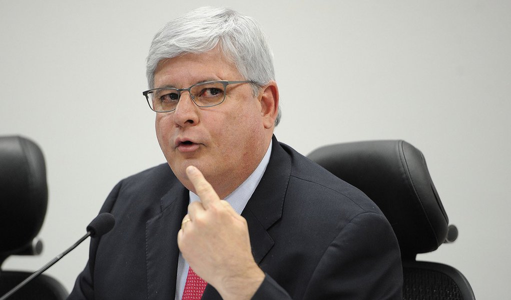 O procurador-geral da República, Rodrigo Janot, durante debate dos candidatos ao cargo de procurador-geral da República, promovido pela ANPT, AMPDFT e ANMPM (Antonio Cruz/Agência Brasil) (Foto: Paulo Emílio) O procurador-geral da República, Rodrigo Janot, durante debate dos candidatos ao cargo de procurador-geral da República, promovido pela ANPT, AMPDFT e ANMPM (Antonio Cruz/Agência Brasil)