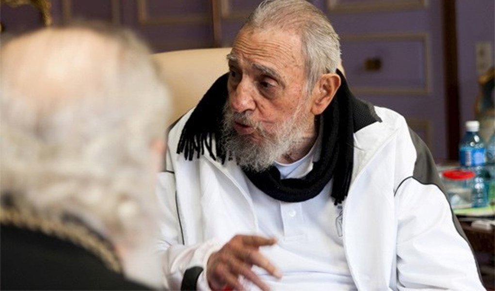 Fidel Castro durante visita a escola em Cuba . REUTERS/JUVENTUD REBELDE (Foto: José Reinaldo Carvalho) Fidel Castro durante visita a escola em Cuba . REUTERS/JUVENTUD REBELDE