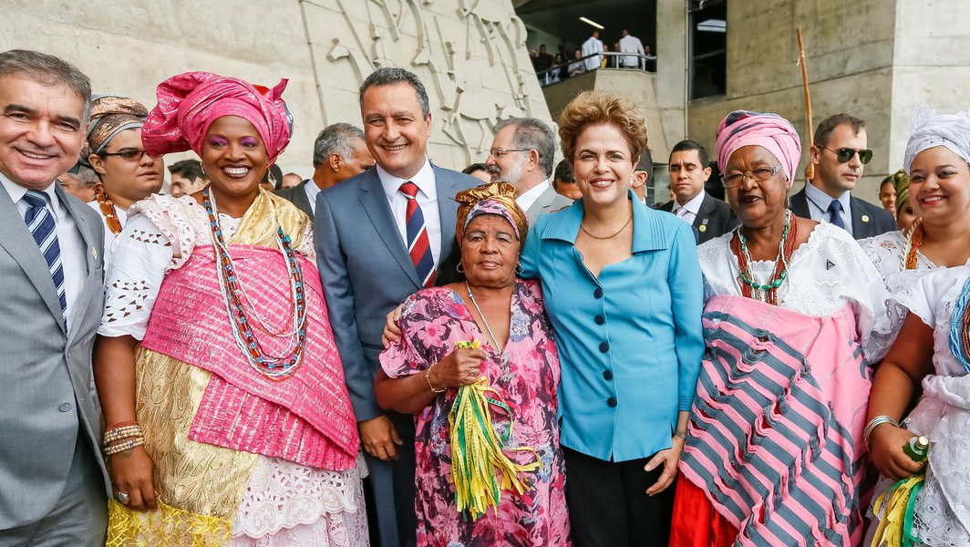 Salvador - BA, 16/06/2016. Presidenta Dilma Rousseff durante Sessão Especial de outorga do Título de Cidadã Baiana. Foto: Roberto Stuckert Filho/PR (Foto: Romulo Faro) Salvador - BA, 16/06/2016. Presidenta Dilma Rousseff durante Sessão Especial de outorga do Título de Cidadã Baiana. Foto: Roberto Stuckert Filho/PR