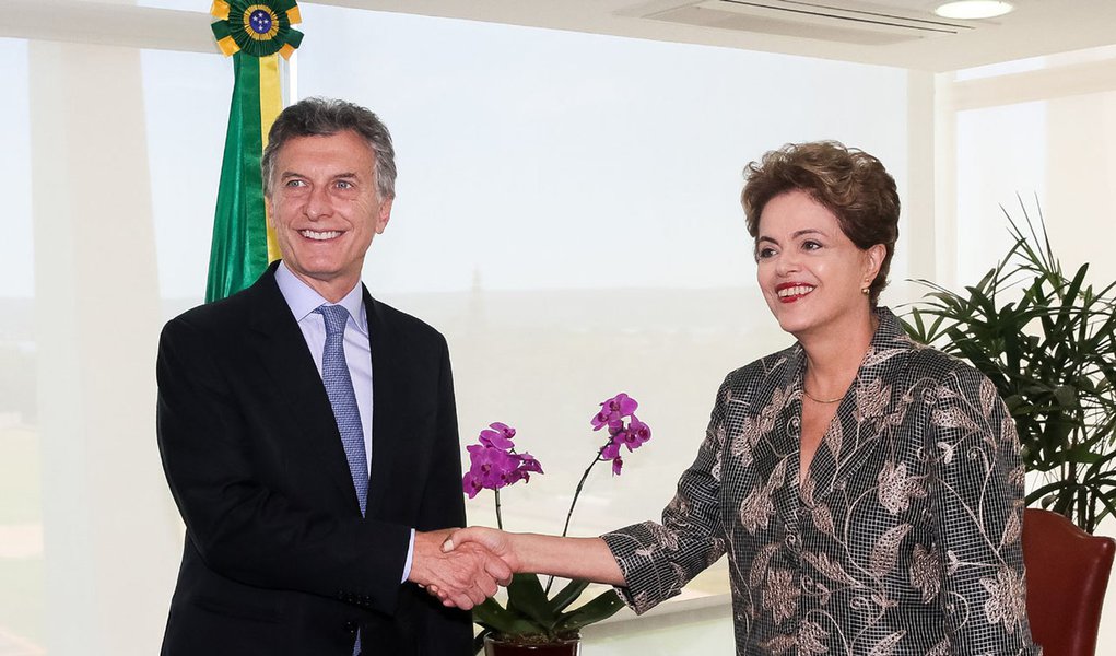 Brasília - DF, 04/12/2015. Presidenta Dilma Rousseff recebe Maurício Macri, Presidente eleito da República Argentina. Foto: Roberto Stuckert Filho/PR (Foto: Realle Palazzo-Martini) Brasília - DF, 04/12/2015. Presidenta Dilma Rousseff recebe Maurício Macri, Presidente eleito da República Argentina. Foto: Roberto Stuckert Filho/PR