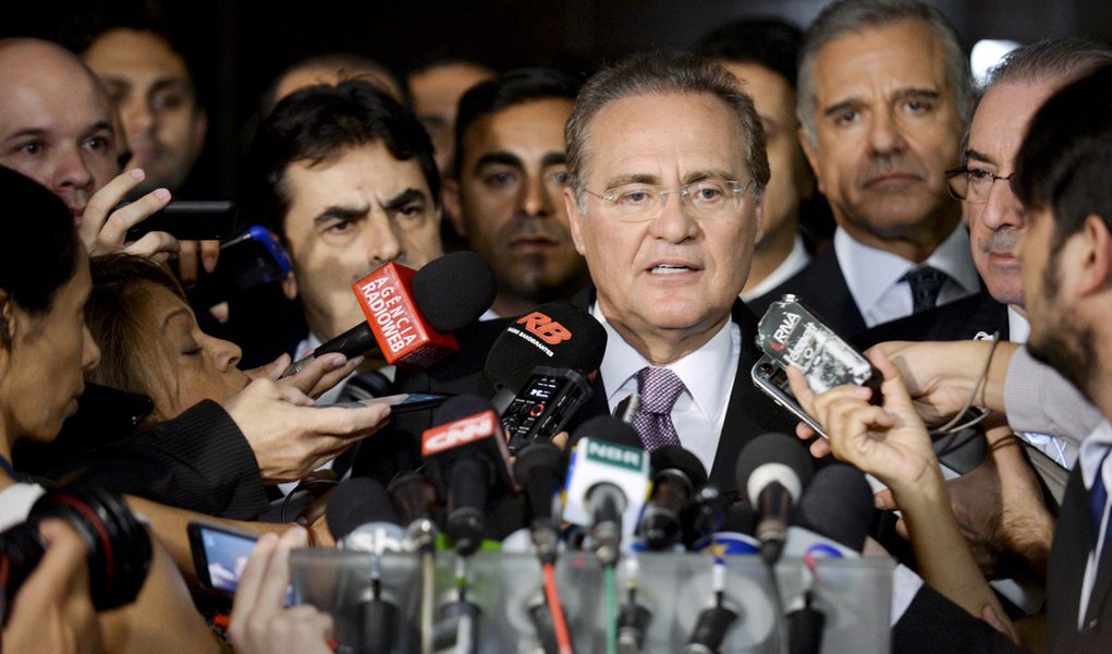 Presidente do Senado Federal, senador Renan Calheiros (PMDB-AL), concede entrevista. Foto: Jefferson Rudy/Agência Senado (Foto: Roberta Namour) Presidente do Senado Federal, senador Renan Calheiros (PMDB-AL), concede entrevista. Foto: Jefferson Rudy/Agência Senado
