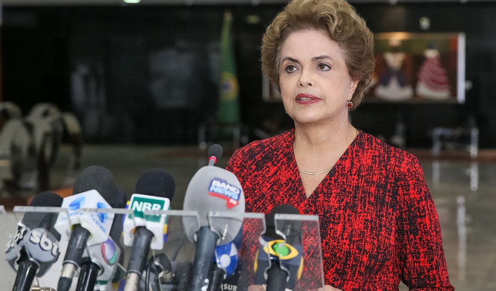 Brasília - DF, 16/03/2016. Presidenta Dilma Rousseff durante coletiva de imprensa. Foto: Roberto Stuckert Filho/PR (Foto: Roberta Namour) Brasília - DF, 16/03/2016. Presidenta Dilma Rousseff durante coletiva de imprensa. Foto: Roberto Stuckert Filho/PR