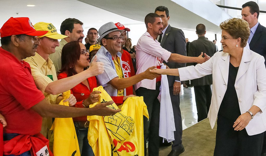 Brasília - DF, 30/03/2016. Presidenta Dilma Rousseff durante cerimônia de lançamento do Programa Minha Casa Minha Vida 3. Foto: Roberto Stuckert Filho/PR (Foto: João Carlos Gonçalves) Brasília - DF, 30/03/2016. Presidenta Dilma Rousseff durante cerimônia de lançamento do Programa Minha Casa Minha Vida 3. Foto: Roberto Stuckert Filho/PR