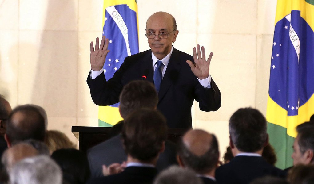 Brasília - Solenidade de transmissão de cargo ao novo ministro das Relações Exteriores, José Serra, no Palácio Itamaraty (Valter Campanato/Agência Brasil) (Foto: Leonardo Attuch) Brasília - Solenidade de transmissão de cargo ao novo ministro das Relações Exteriores, José Serra, no Palácio Itamaraty (Valter Campanato/Agência Brasil)