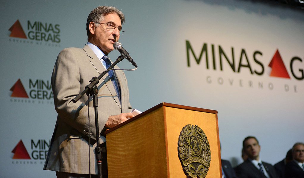 Governador Fernando Pimentel, Ministério Publico e prefeituras de Minas Gerais se unem no combate ao Aedes aegypti. 25-02-2016- Minascentro. Foto: Manoel Marques/imprensa-MG (Foto: Carlos Lindenberg) Governador Fernando Pimentel, Ministério Publico e prefeituras de Minas Gerais se unem no combate ao Aedes aegypti. 25-02-2016- Minascentro. Foto: Manoel Marques/imprensa-MG