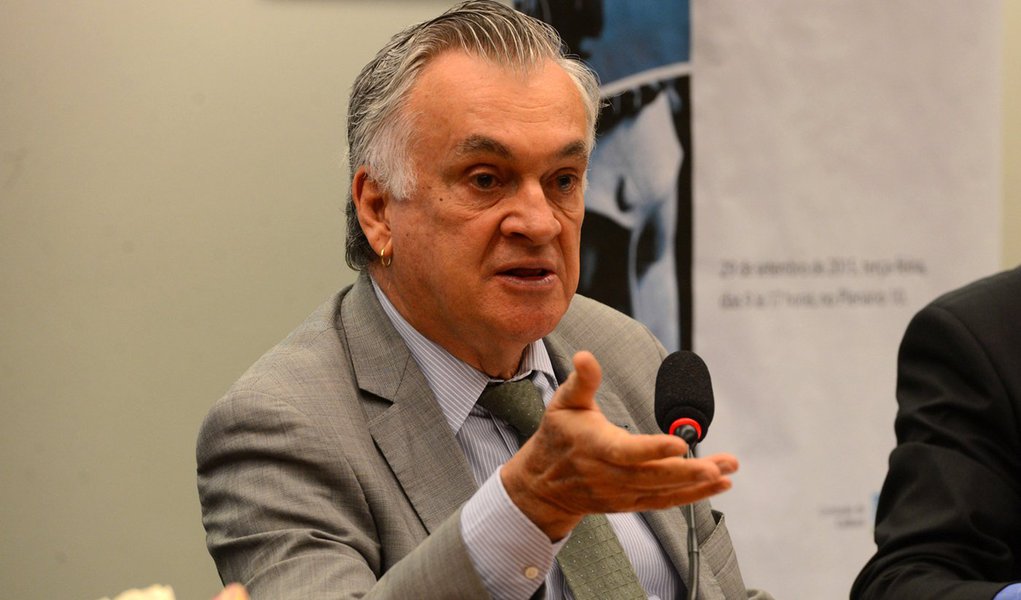 Subcomiss�o permanente sobre fontes de recurso para incentivo a cultura promove semin�rio sobre o tema e recebe o ministro da Cultura, Juca Ferreira (Jos� Cruz/Ag�ncia Brasil) (Foto: Gisele Federicce) Subcomiss�o permanente sobre fontes de recurso para incentivo a cultura promove semin�rio sobre o tema e recebe o ministro da Cultura, Juca Ferreira (Jos� Cruz/Ag�ncia Brasil)