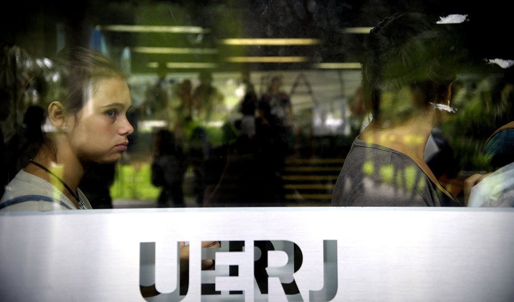 Rio de Janeiro - Alunos da Uerj ocupam o campus da universidade no Maracanã, em protesto pelo não pagamento das bolsas dos estudantes e dos salários de servidores terceirizados (Tânia Rêgo/Agência Brasil) (Foto: Luis Felipe Miguel) Rio de Janeiro - Alunos da Uerj ocupam o campus da universidade no Maracanã, em protesto pelo não pagamento das bolsas dos estudantes e dos salários de servidores terceirizados (Tânia Rêgo/Agência Brasil)