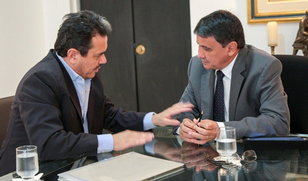 Audiência com o Presidente da FUNASA, Henrique Pires (Foto:Jorge Henrique Bastos) (Foto: Leonardo Lucena) Audiência com o Presidente da FUNASA, Henrique Pires (Foto:Jorge Henrique Bastos)