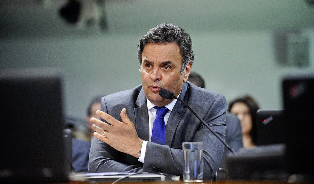 Comissão de Constituição, Justiça e Cidadania (CCJ) realiza sabatina interativa de indicados para o Conselho Nacional de Justiça (CNJ). À bancada, senador Aécio Neves (PSDB-MG). Foto: Edilson Rodrigues/Agência Senado (Foto: Chico Vigilante) Comissão de Constituição, Justiça e Cidadania (CCJ) realiza sabatina interativa de indicados para o Conselho Nacional de Justiça (CNJ). À bancada, senador Aécio Neves (PSDB-MG). Foto: Edilson Rodrigues/Agência Senado