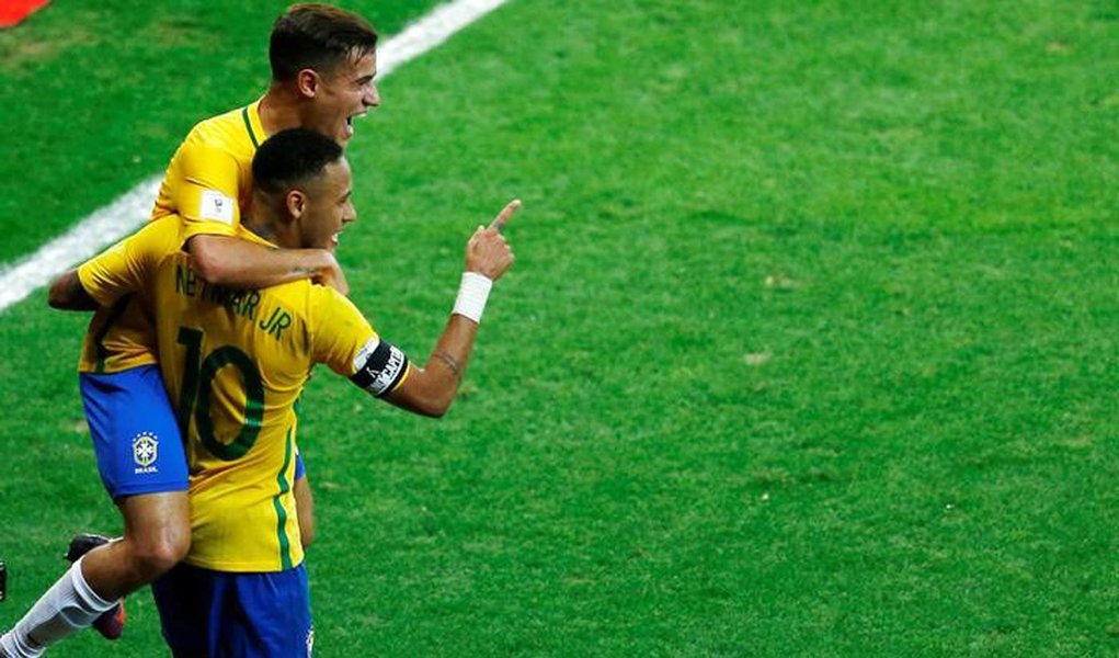 Neymar e Philippe Coutinho comemoram gol do Brasil contra a Argentina. 10/11/16. REUTERS/Ricardo Moraes (Foto: Giuliana Miranda) Neymar e Philippe Coutinho comemoram gol do Brasil contra a Argentina. 10/11/16. REUTERS/Ricardo Moraes