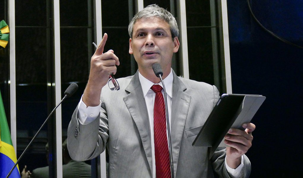 Lindbergh Farias (Foto: Charles Nisz) Lindbergh Farias