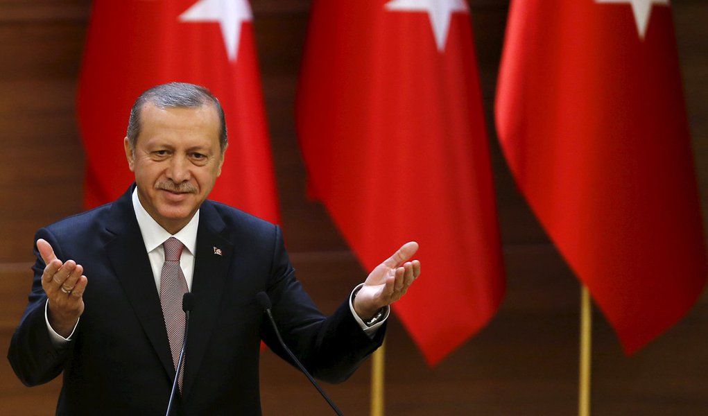 Presidente da Turquia, Tayyip Erdogan, durante evento em Ancara. 26/11/2015 REUTERS/Umit Bektas (Foto: Paulo Emílio) Presidente da Turquia, Tayyip Erdogan, durante evento em Ancara. 26/11/2015 REUTERS/Umit Bektas