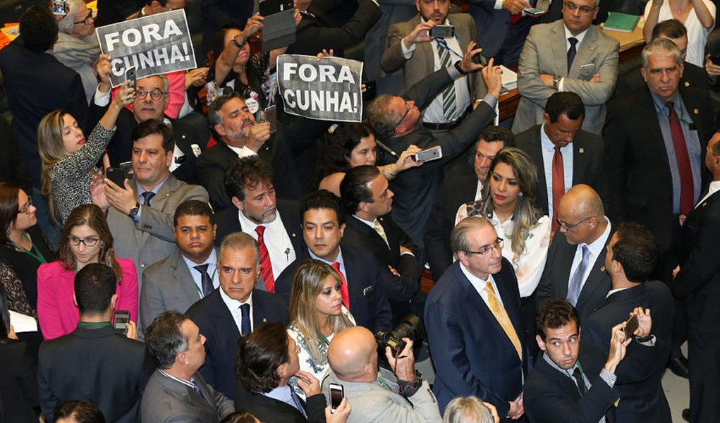 Brasília- DF 12-09-2016 Sessão da câmara dos deputados durante discurssão e votação da cassação do deputado Eduardo Cunha. Foto Lula Marques/Agência PT (Foto: Lula Miranda) Brasília- DF 12-09-2016 Sessão da câmara dos deputados durante discurssão e votação da cassação do deputado Eduardo Cunha. Foto Lula Marques/Agência PT