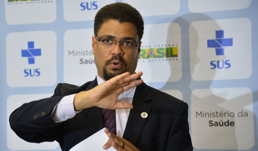 Brasília - Entrevista coletiva do secretário de Gestão do Trabalho e da Educação na Saúde do MS, Hêider Aurélio Pinto, ele fala sobre a contratação no programa Mais Médicos (Valter Campanato/Agência Brasil) (Foto: Aquiles Lins) Brasília - Entrevista coletiva do secretário de Gestão do Trabalho e da Educação na Saúde do MS, Hêider Aurélio Pinto, ele fala sobre a contratação no programa Mais Médicos (Valter Campanato/Agência Brasil)