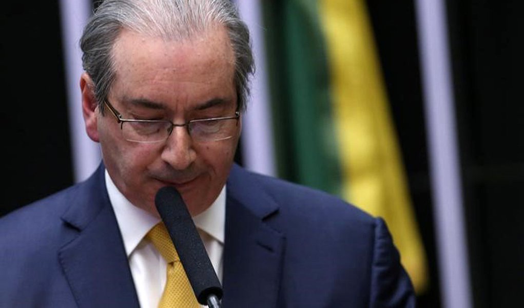 Eduardo Cunha discursa em sessão que resultou na cassação de seu mandato na Câmara dos Deputados, em Brasília 12/09/2016 REUTERS/Adriano Machado (Foto: Leonardo Attuch) Eduardo Cunha discursa em sessão que resultou na cassação de seu mandato na Câmara dos Deputados, em Brasília 12/09/2016 REUTERS/Adriano Machado