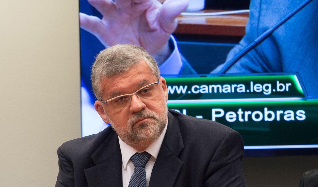 A Comiss�o Parlamentar de Inqu�rito (CPI) da Petrobras ouve o ex-presidente da Sete Representa��es, Jo�o Carlos de Medeiros Ferraz (Marcelo Camargo/Ag�ncia Brasil) (Foto: Roberta Namour) A Comiss�o Parlamentar de Inqu�rito (CPI) da Petrobras ouve o ex-presidente da Sete Representa��es, Jo�o Carlos de Medeiros Ferraz (Marcelo Camargo/Ag�ncia Brasil)