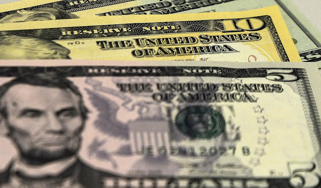 Dolar-Moeda estrangeira (Foto: Gisele Federicce) Dolar-Moeda estrangeira