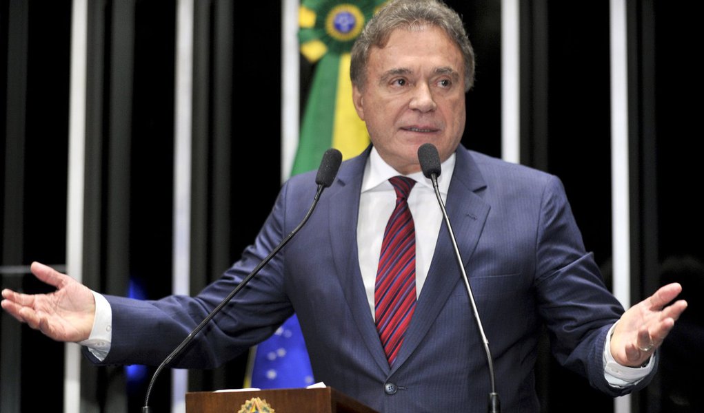 Plenário do Senado Federal durante sessão deliberativa ordinária. Em discurso, senador Alvaro Dias (PSDB-PR). Foto: Waldemir Barreto/Agência Senado (Foto: José Barbacena) Plenário do Senado Federal durante sessão deliberativa ordinária. Em discurso, senador Alvaro Dias (PSDB-PR). Foto: Waldemir Barreto/Agência Senado