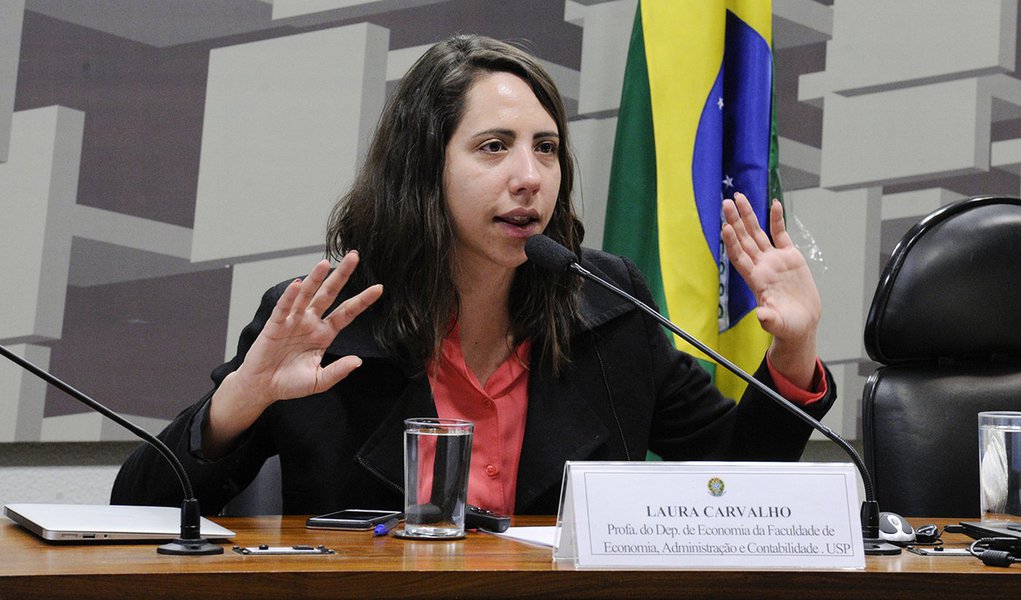 Laura Carvalho (Foto: Aquiles Lins) Laura Carvalho