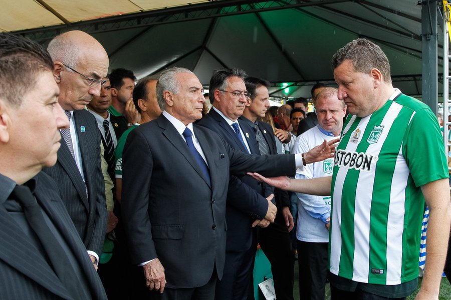 (Chapecó - SC 03/12/2016) Presidente Michel Temer durante Cerimônia em Homenagem às Vítimas do Acidente com Avião da Chapecoense Foto: Beto Barata/PR (Foto: Leonardo Attuch) (Chapecó - SC 03/12/2016) Presidente Michel Temer durante Cerimônia em Homenagem às Vítimas do Acidente com Avião da Chapecoense Foto: Beto Barata/PR