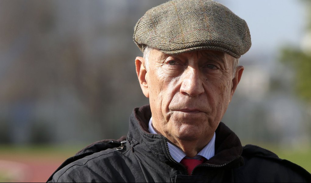 O candidato � Presid�ncia da Rep�blica, Marcelo Rebelo de Sousa durante um encontro com atletas paral�mpicos, esta manh� no Est�dio Universit�rio de Lisboa, 21 de dezembro de 2015. IN�CIO ROSA/LUSA (Foto: Paulo Emílio) O candidato � Presid�ncia da Rep�blica, Marcelo Rebelo de Sousa durante um encontro com atletas paral�mpicos, esta manh� no Est�dio Universit�rio de Lisboa, 21 de dezembro de 2015. IN�CIO ROSA/LUSA