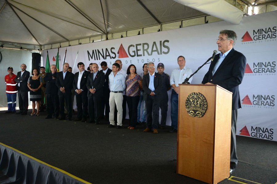 Governador Fernando Pimentel participa da inauguração da estrada que liga o Município da Serra do Salitre e Rio Parnaiba. 02-03-2016- Rio Parnaiba Foto: Manoel Marques/imprensa-MG (Foto: Voney Malta) Governador Fernando Pimentel participa da inauguração da estrada que liga o Município da Serra do Salitre e Rio Parnaiba. 02-03-2016- Rio Parnaiba Foto: Manoel Marques/imprensa-MG