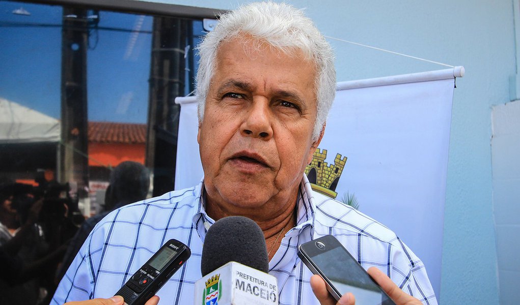 Marcelo Palmeira participa da inauguração, em parceria com o Cesmac, a integração da Unidade Docente Assistencial Rosa Maria Silva Medeiros e da Unidade Estratégica da Saúde da Família Paulo Oliveira Costa. Foto: Pei Fon/ Secom Maceió (Foto: Leonardo Lucena) Marcelo Palmeira participa da inauguração, em parceria com o Cesmac, a integração da Unidade Docente Assistencial Rosa Maria Silva Medeiros e da Unidade Estratégica da Saúde da Família Paulo Oliveira Costa. Foto: Pei Fon/ Secom Maceió