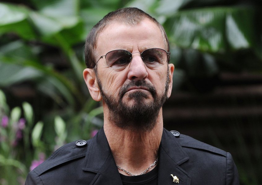 LONDON, UNITED KINGDOM - MAY 21: Ringo Starr attends the press and VIP oreview day for The Chelsea Flower Show at Royal Hospital Chelsea on May 21, 2012 in London, England. (Photo by Stuart Wilson/Getty Images) (Foto: Leonardo Attuch) LONDON, UNITED KINGDOM - MAY 21: Ringo Starr attends the press and VIP oreview day for The Chelsea Flower Show at Royal Hospital Chelsea on May 21, 2012 in London, England. (Photo by Stuart Wilson/Getty Images)
