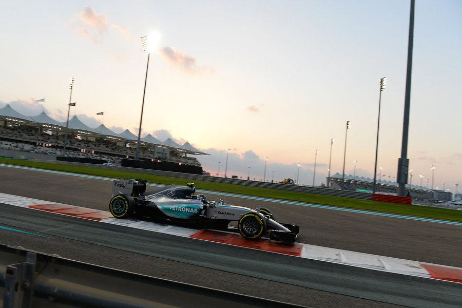 GP ABU DHABI F1/2015 - 28/11/15 © FOTO STUDIO COLOMBO PER PIRELLI MEDIA (© COPYRIGHT FREE) (Foto: Leonardo Attuch) GP ABU DHABI F1/2015 - 28/11/15 © FOTO STUDIO COLOMBO PER PIRELLI MEDIA (© COPYRIGHT FREE)