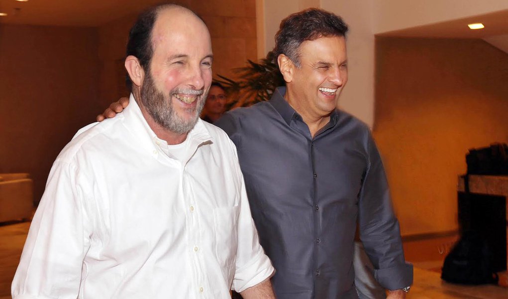O candidato à Presidência da República pela Coligação Muda Brasil, Aécio Neves, reuniu-se, nesta sexta-feira (10/10), com Arminio Fraga, ex-presidente do Banco Central, no Rio de Janeiro. Crédito: Marcos Fernandes/Coligação Muda Brasil (Foto: Leonardo Attuch) O candidato à Presidência da República pela Coligação Muda Brasil, Aécio Neves, reuniu-se, nesta sexta-feira (10/10), com Arminio Fraga, ex-presidente do Banco Central, no Rio de Janeiro. Crédito: Marcos Fernandes/Coligação Muda Brasil