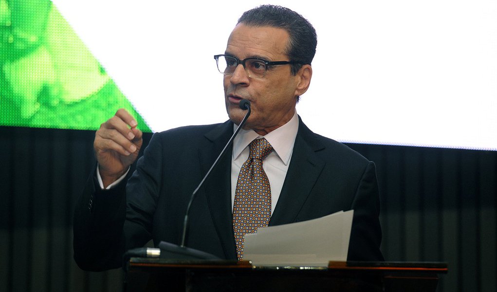Brasília- DF- Brasil- 17/11/2014- Seminário Pacto pela Boa Governança: Um Retrato do Brasil - presidente Henrique Eduardo Alves. Foto: J.Batista/ Câmara dos Deputados (Foto: Roberta Namour) Brasília- DF- Brasil- 17/11/2014- Seminário Pacto pela Boa Governança: Um Retrato do Brasil - presidente Henrique Eduardo Alves. Foto: J.Batista/ Câmara dos Deputados